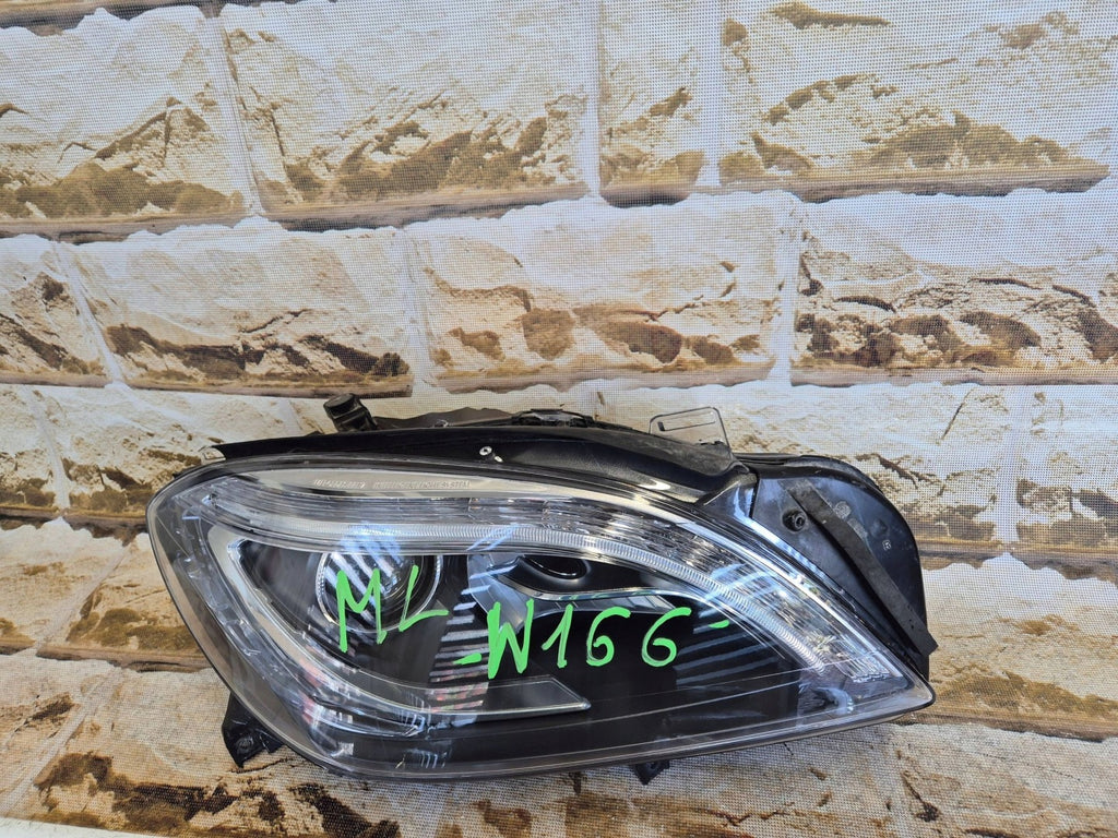 Frontscheinwerfer Mercedes-Benz W166 A1668207461 Rechts Scheinwerfer Headlight SCH2911358659ri