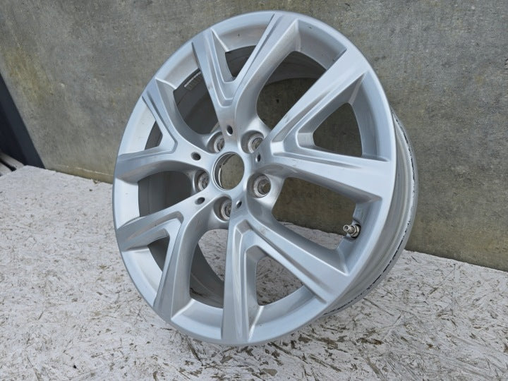 1x Alufelge 17 Zoll 6.5" 5x112 6856076 BMW X1 Rim Wheel FEL2021990451ez