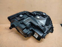 Load image into Gallery viewer, Frontscheinwerfer VW Transporter 7E1941015AB Links Scheinwerfer Headlight