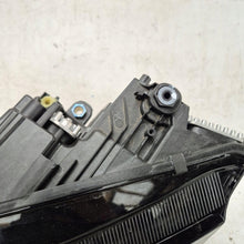 Laden Sie das Bild in den Galerie-Viewer, Frontscheinwerfer Skoda Octavia IV 5E4941035 Full LED Rechts oder Links SCH8918065129oi