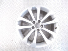 Laden Sie das Bild in den Galerie-Viewer, 1x Alufelge 18 Zoll 8.0" 5x112 39ET Glanz Silber 8R0601025BM Audi Q5 Rim Wheel FEL3258285408ij