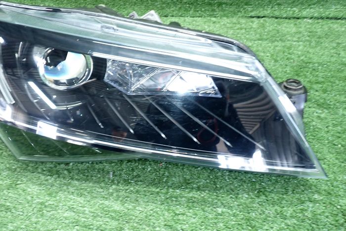 Frontscheinwerfer Skoda Superb III 3V1941016A Rechts Scheinwerfer Headlight SCH6308648783ee