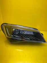 Laden Sie das Bild in den Galerie-Viewer, Frontscheinwerfer Skoda Superb III 3V1941016B Xenon Rechts Headlight