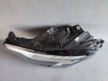 Laden Sie das Bild in den Galerie-Viewer, Frontscheinwerfer Audi A3 8Y0941033 LED Links Scheinwerfer Headlight