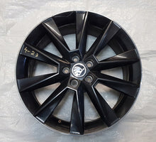 Laden Sie das Bild in den Galerie-Viewer, 1x Alufelge 17 Zoll 7.0&quot; 5x100 46ET Glanz Schwarz 5JJ601025B Skoda Fabia Rapid