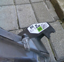 Load image into Gallery viewer, Frontscheinwerfer Toyota 4 Yaris Rechts Scheinwerfer Headlight