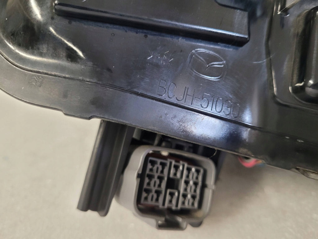 Frontscheinwerfer Mazda 3 Bp BCJH51030 Rechts Scheinwerfer Headlight SCH2797679871vo