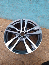 Load image into Gallery viewer, 1x Alufelge 19 Zoll 8.5&quot; 5x112 40ET 4K0601025H Audi A6 C8 Rim Wheel