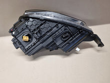 Laden Sie das Bild in den Galerie-Viewer, Frontscheinwerfer Skoda Yeti 5L1941016C Xenon Rechts Scheinwerfer Headlight