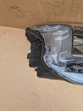 Load image into Gallery viewer, Frontscheinwerfer Hyundai Bayon 92102Q0600 Full LED Rechts Headlight