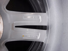 Laden Sie das Bild in den Galerie-Viewer, 4x Alufelge 18 Zoll 7.5&quot; 5x112 51ET Glanz Silber 7850456 BMW F39 F48 Rim Wheel