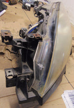 Load image into Gallery viewer, Frontscheinwerfer Mazda 6 Xenon Ein Stück (Rechts oder Links) Headlight