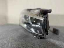 Laden Sie das Bild in den Galerie-Viewer, Frontscheinwerfer BMW F26 X3 F25 7400018-04 Xenon Rechts Scheinwerfer Headlight SCH2161337889il
