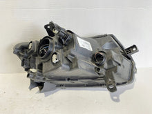 Laden Sie das Bild in den Galerie-Viewer, Frontscheinwerfer Dacia Sandero ARO18335 Links Scheinwerfer Headlight