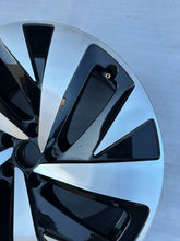 Laden Sie das Bild in den Galerie-Viewer, 1x Alufelge 20 Zoll 9.0" 5x112 11A601025H VW Id.4 Rim Wheel FEL8044414918xq