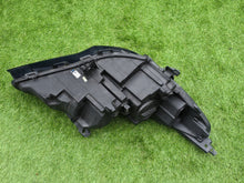 Laden Sie das Bild in den Galerie-Viewer, Frontscheinwerfer Opel Astra 39047198 Links Scheinwerfer Headlight SCH3029030407lj
