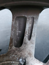 Laden Sie das Bild in den Galerie-Viewer, 1x Alufelge 15 Zoll HT5S01SHH Mitsubishi Space Star Rim Wheel FEL4464257373ns