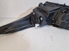 Laden Sie das Bild in den Galerie-Viewer, Frontscheinwerfer Toyota C-Hr 81110F407100 Rechts Scheinwerfer Headlight SCH9982136874fb