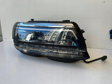 Laden Sie das Bild in den Galerie-Viewer, Frontscheinwerfer VW Tiguan 5NB941082A Rechts Scheinwerfer Headlight