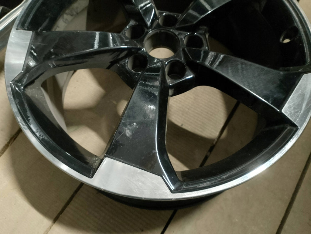 1x Alufelge 19 Zoll 8.0" 5x112 42ET 8V0601025FP Audi A3 Rim Wheel FEL9684475107as