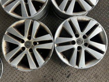 Laden Sie das Bild in den Galerie-Viewer, 4x Alufelge 16 Zoll 6.5" 5x110 37ET Matt Silber Opel Signum Vectra Zafira FEL4328695781pi