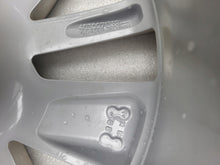 Load image into Gallery viewer, 1x Alufelge 17 Zoll 7.0" 4x100 44ET 403006755R 4030006450R Renault Clio FEL4355007491om