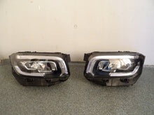 Laden Sie das Bild in den Galerie-Viewer, Frontscheinwerfer Mercedes-Benz H247 A2479063100 Ein Satz Scheinwerfer Headlight SCH5081121483bi