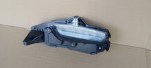 Laden Sie das Bild in den Galerie-Viewer, Frontscheinwerfer Toyota Yaris Cross 0D-317 Rechts Scheinwerfer Headlight SCH7664428471zm