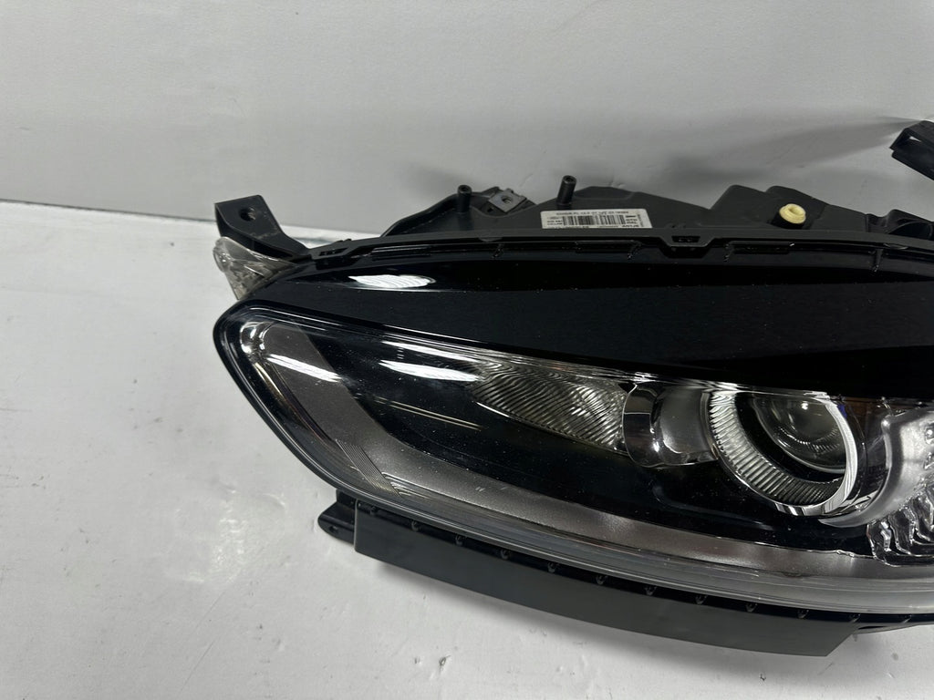 Frontscheinwerfer Ford Mondeo I DS73-13W029-EB DS73-13W030-EB Ein Satz Headlight SCH1448622104ls