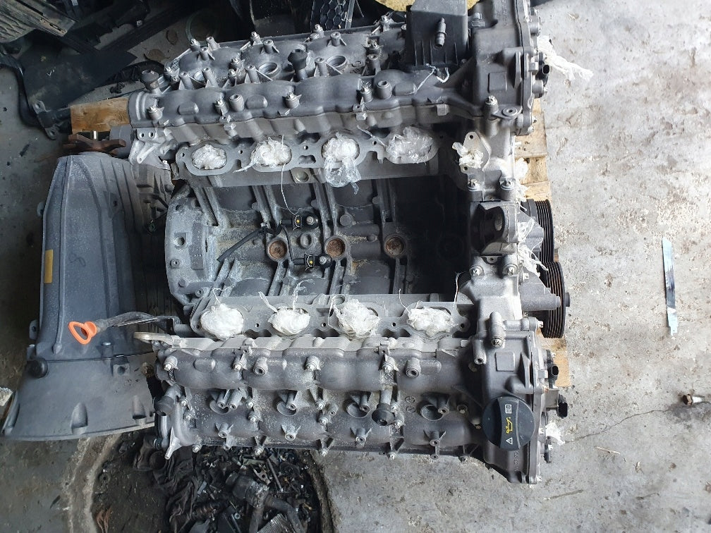 Motor Mercedes-Benz 273965 5.5 388PS 285kW 73TKm 2009 Benzin Unkomplett