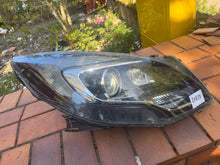 Laden Sie das Bild in den Galerie-Viewer, Frontscheinwerfer Opel Zafira C Rechts Scheinwerfer Headlight