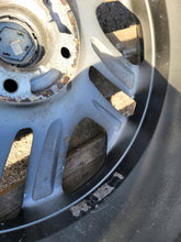 Load image into Gallery viewer, 1x Alufelge 17 Zoll 6.5&quot; 4x100 40ET 403005727R Renault Rim Wheel