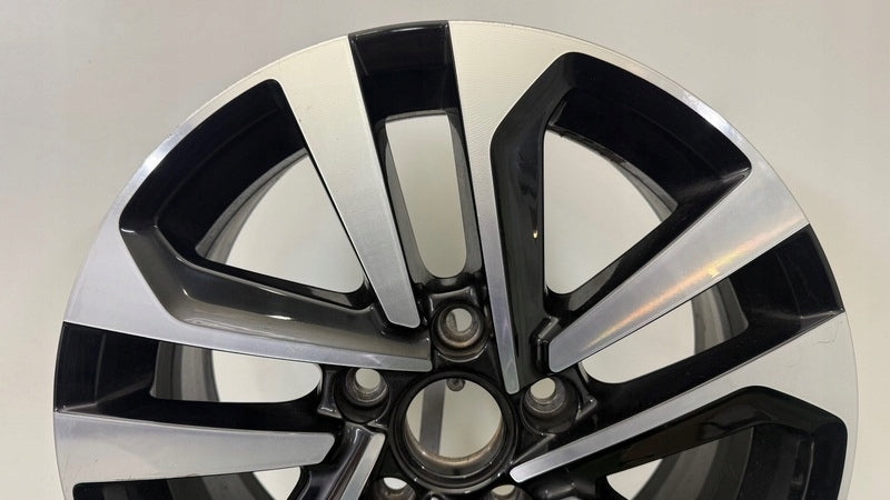 1x Alufelge 16 Zoll 6.5" 5x112 48ET Glanz Schwarz 5TA601025P VW Touran Rim Wheel FEL7135575398in