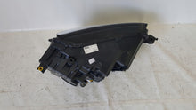 Laden Sie das Bild in den Galerie-Viewer, Frontscheinwerfer Skoda Karoq 57B941015D Full LED Links Scheinwerfer Headlight SCH9267236331gp