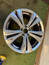 Laden Sie das Bild in den Galerie-Viewer, 1x Alufelge 18 Zoll 8.0" 5x108 32243390 Volvo V60 S60 Rim Wheel FEL1361418459vh