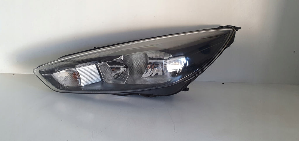 Frontscheinwerfer Ford Focus F1EB-13W030-A Links Scheinwerfer Headlight SCH8299429162nt
