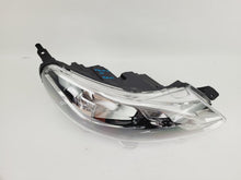 Laden Sie das Bild in den Galerie-Viewer, Frontscheinwerfer Toyota Proace 9808581180 Rechts Scheinwerfer Headlight SCH2058589469dy