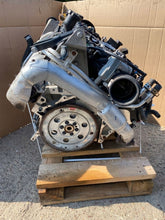 Laden Sie das Bild in den Galerie-Viewer, Motor Chevrolet LS4 5.3 307PS 226kW 121TKm 2001 Benzin Engine Komplett MOT3097671231cj