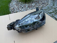Laden Sie das Bild in den Galerie-Viewer, Frontscheinwerfer Mazda Cx3 Cx-3 D10E-51040 LED Links Scheinwerfer Headlight