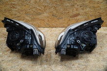 Laden Sie das Bild in den Galerie-Viewer, Frontscheinwerfer BMW 5 G30 7439193 7439194 LED Ein Satz Scheinwerfer Headlight SCH7015431860ls