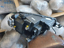 Laden Sie das Bild in den Galerie-Viewer, Frontscheinwerfer Skoda Karoq 57B941035B Full LED Links Scheinwerfer Headlight SCH8089476265di
