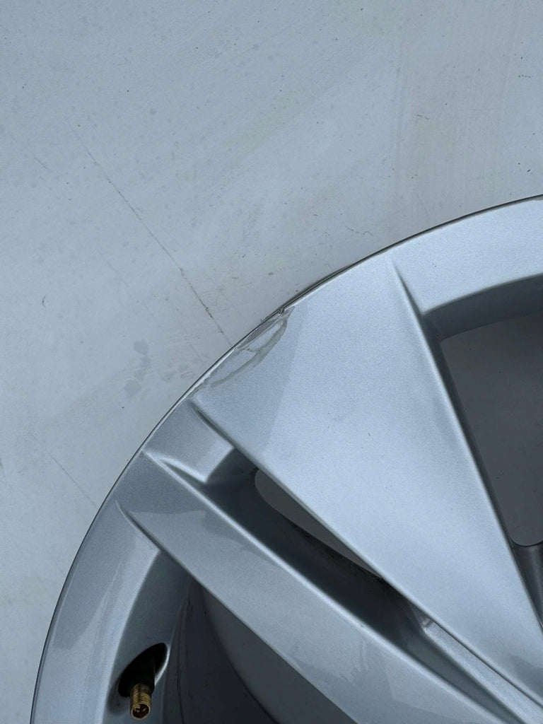 1x Alufelge 16 Zoll 7.0" 5x112 48ET 5H0601025 VW Rim Wheel