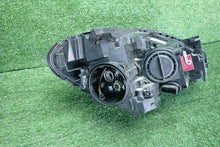 Laden Sie das Bild in den Galerie-Viewer, Frontscheinwerfer Mercedes-Benz W246 A2468207761 Links Scheinwerfer Headlight SCH2749404401ux
