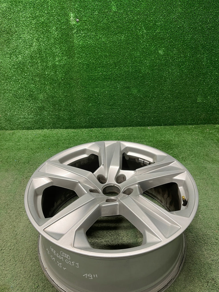 1x Alufelge 19 Zoll 8.0" 5x112 27ET Glanz Silber 4K8601025J Audi Rim Wheel FEL1569041518is