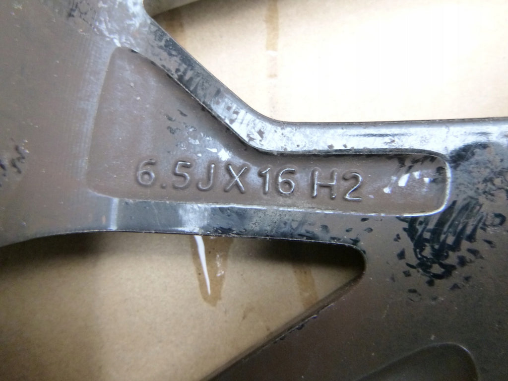 1x Alufelge 16 Zoll 6.5" 4x100 48ET 52910-K7300 Hyundai I10 Picanto Rim Wheel