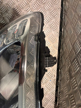 Laden Sie das Bild in den Galerie-Viewer, Frontscheinwerfer Dacia Sandero 260103529R Rechts Scheinwerfer Headlight SCH5855681073jf