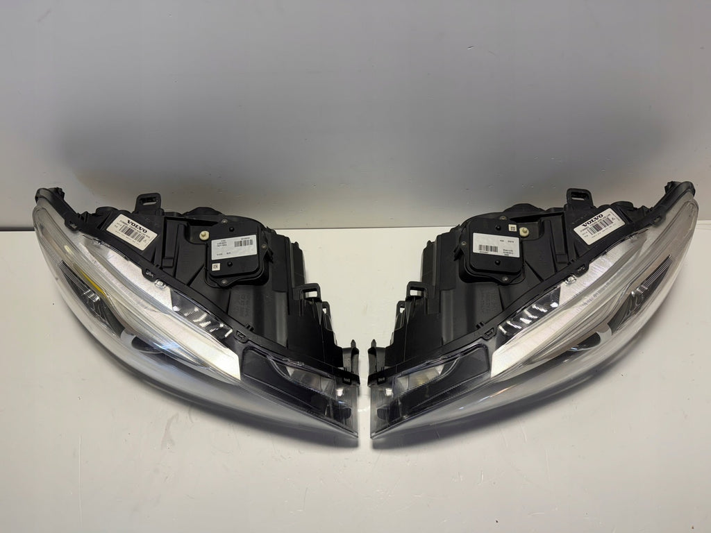 Frontscheinwerfer Volvo S60 V60 31395902 31395903 Xenon Ein Satz Headlight SCH7155820518ak