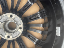 Laden Sie das Bild in den Galerie-Viewer, 1x Alufelge 17 Zoll 6.5&quot; 4x108 672044871-422 Opel Crossland Rim Wheel