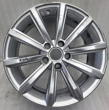 Load image into Gallery viewer, 1x Alufelge 17 Zoll 7.0" 5x112 40ET Glanz Silber 3G0601025D VW Passat B8 Beetle FEL8003614697oi