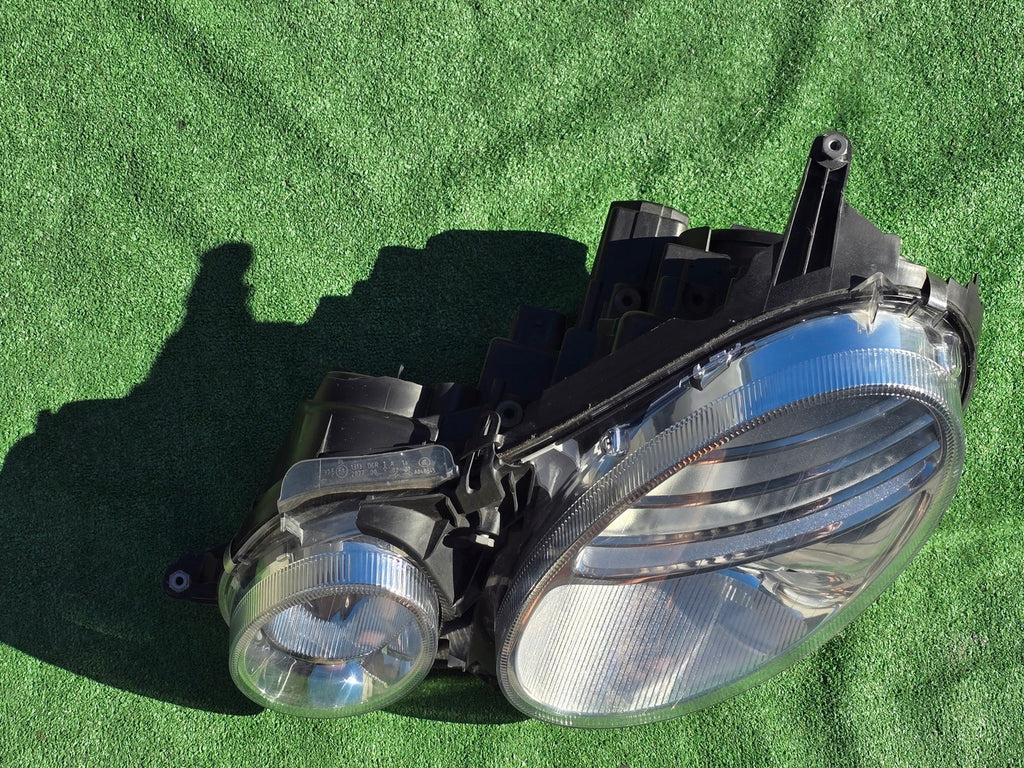 Frontscheinwerfer Mercedes-Benz W211 Bi-Xenon Links Scheinwerfer Headlight SCH8805518564uw